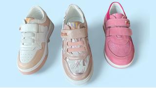 Kleine Mädchenschuhe